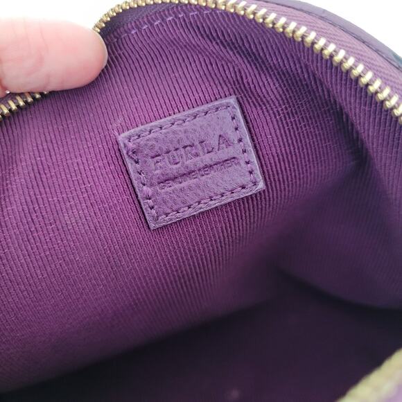 Furla Case Purple Geniue Leather Cosmetic Bags Pouch Small Zip Dome Italian Fair - Picture 9 of 10